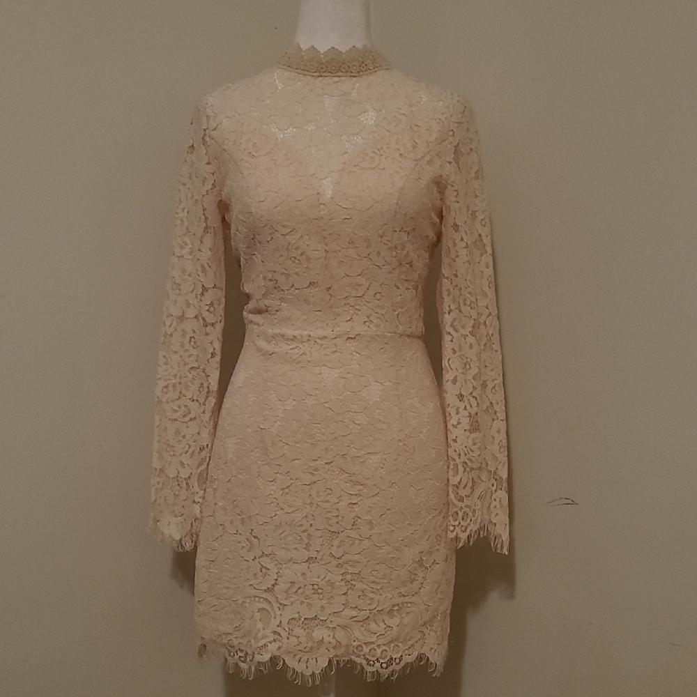 Elegant Cream Lace Dress